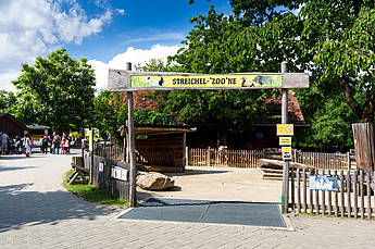 entrance to the Tierwelt Herberstein